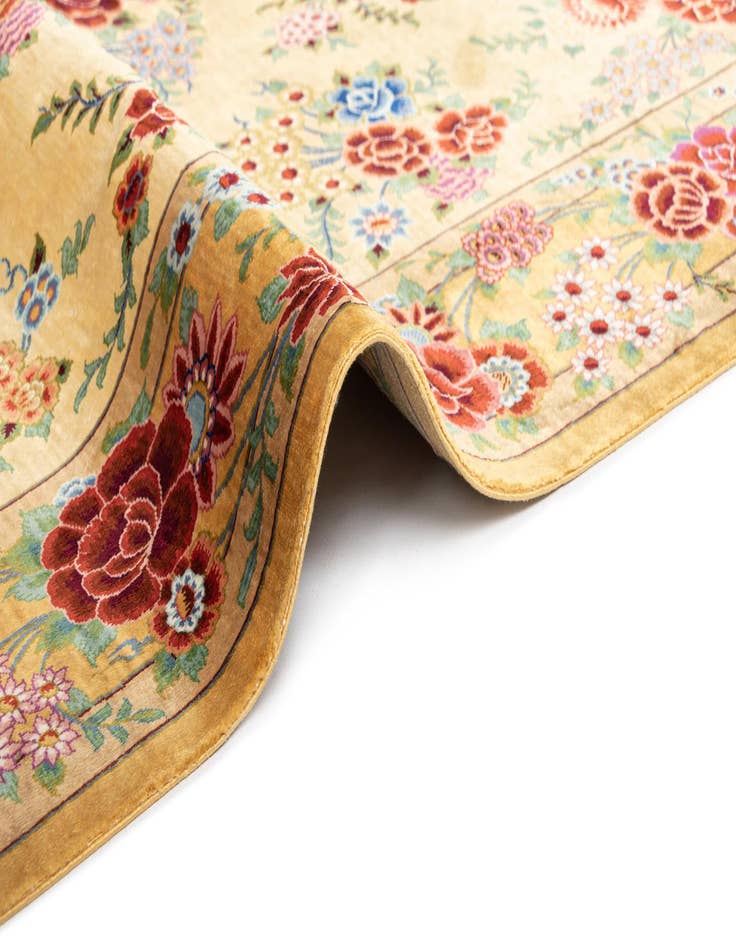 Detail image of 3' 4 x 5' 2 Ghom Silk Rug