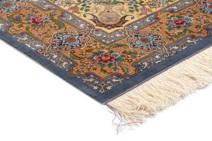 3' 4 x 4' 10 Ghom Silk Rug
