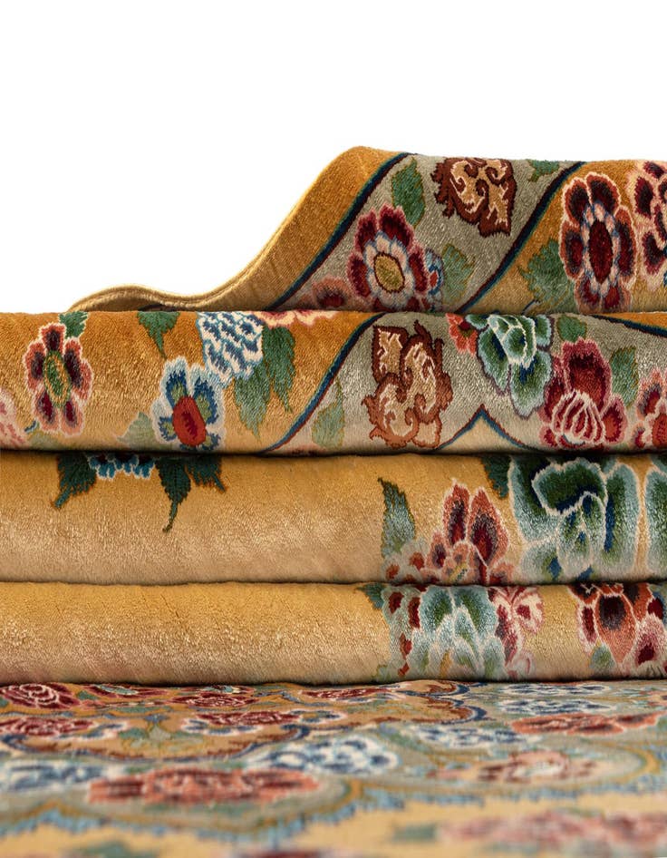 Detail image of 6' 7 x 9' 11 Ghom Silk Rug