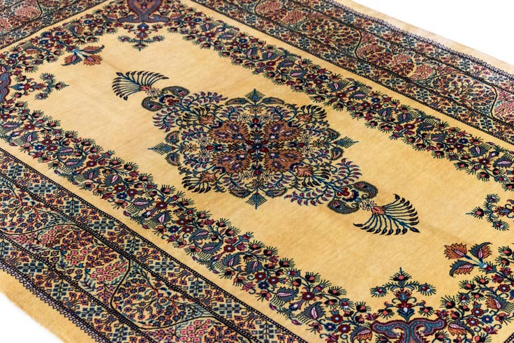 Detail image of 3' 4 x 4' 11 Ghom Silk Rug