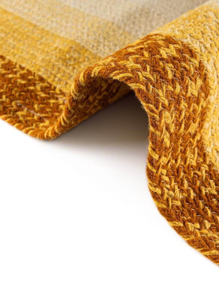 Detail image of 5' 1 x 8'  Hand Hand Braided Wool Rug