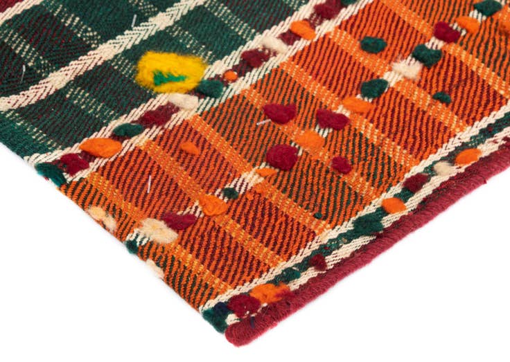 Detail image of 4' 11 x 7' 3 Jajim Wool Rug