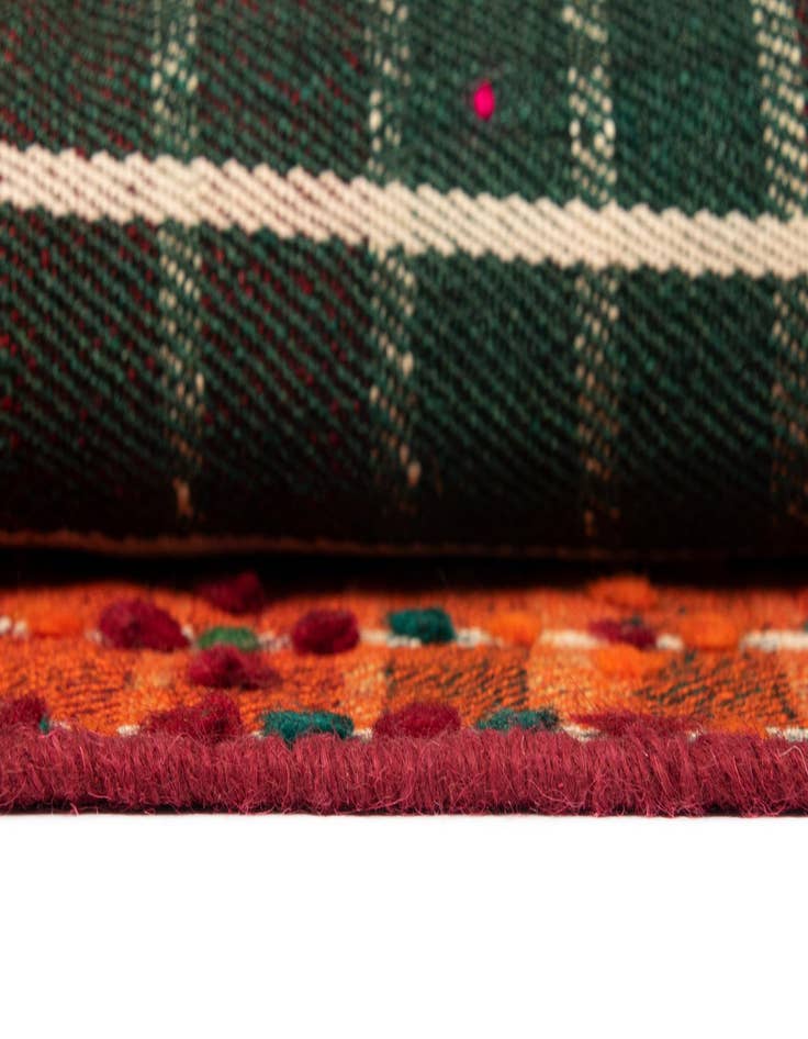 Detail image of 4' 11 x 7' 3 Jajim Wool Rug