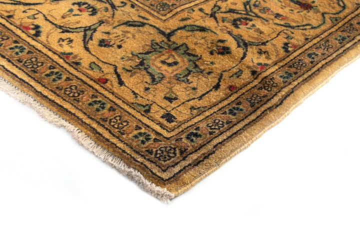 6' 7 x 9' 8 Kashan Rug