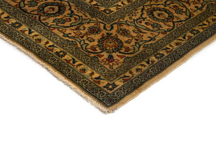 Detail image of 8' 1 x 11' 8 Kashan Wool Rug