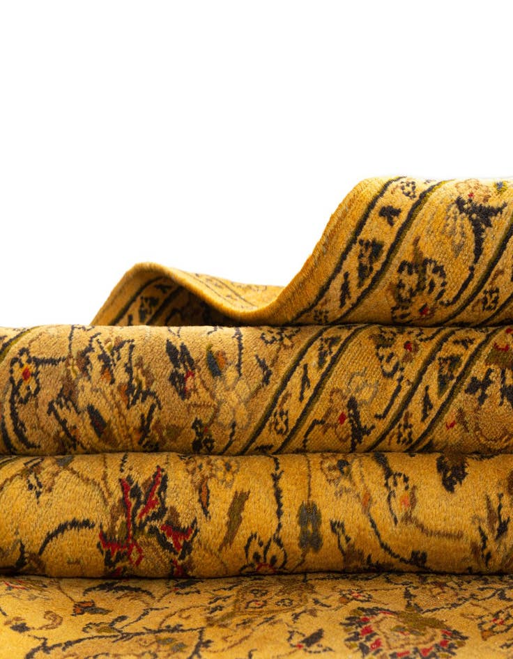 Detail image of 7' 9 x 11' 4 Kashan Rug