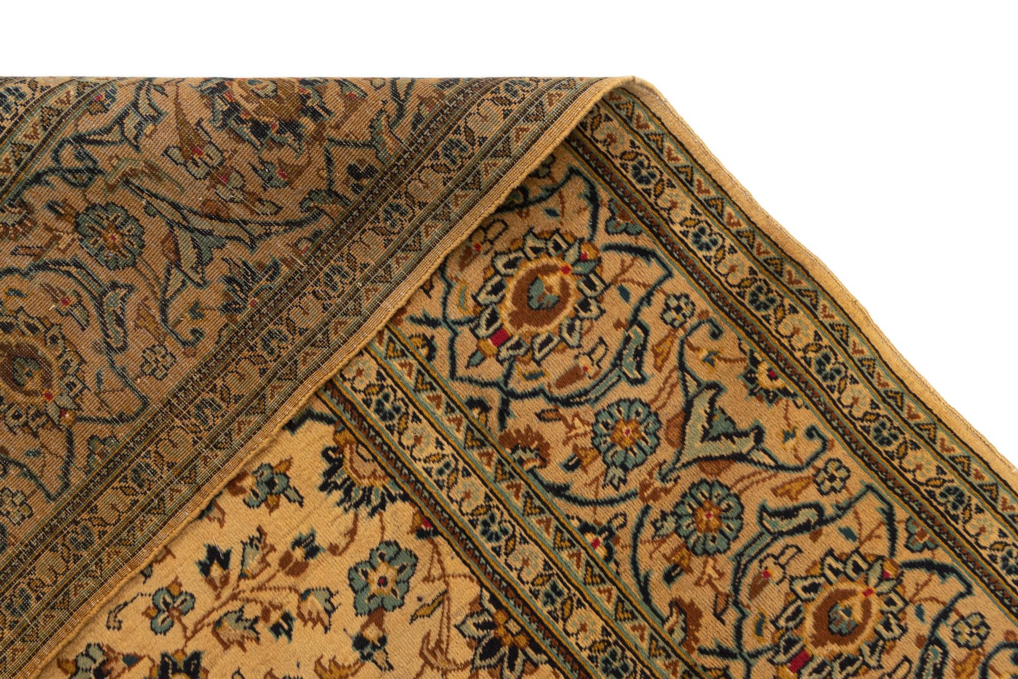7' 11 x 10' 10 Kashan Wool Rug