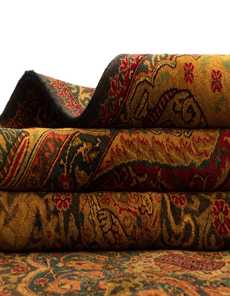 Detail image of 9' 8 x 12' 9 Kashmar Wool Rug