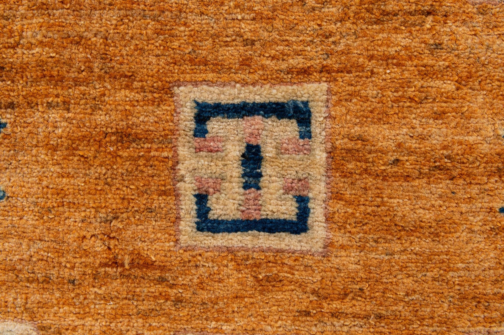 2' 8 x 3' 10 Hand Knotted Kazak Wool Rug