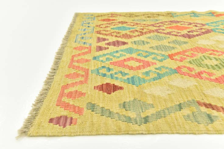 Detail image of 2' 10 x 4' Hand Woven Kilim Maymana Wool Rug