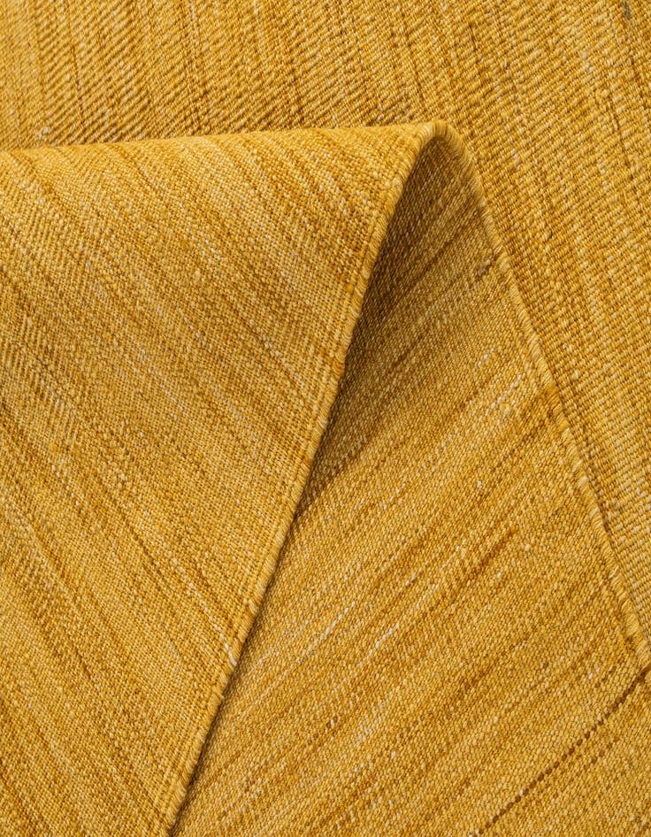 Detail image of 5' 9 x 7' 9  Hand Woven Kilim Modern Wool Rug