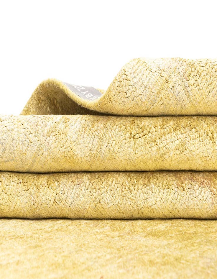 Detail image of 8' 6 x 12' 3  Hand Knotted Kundan Rug