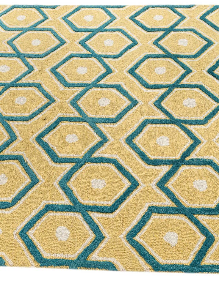 Detail image of 5' x 7' 5 Luna Rug