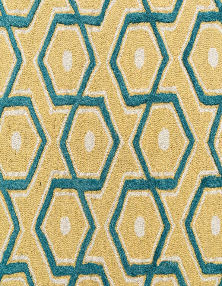Detail image of 5' x 7' 5 Luna Rug