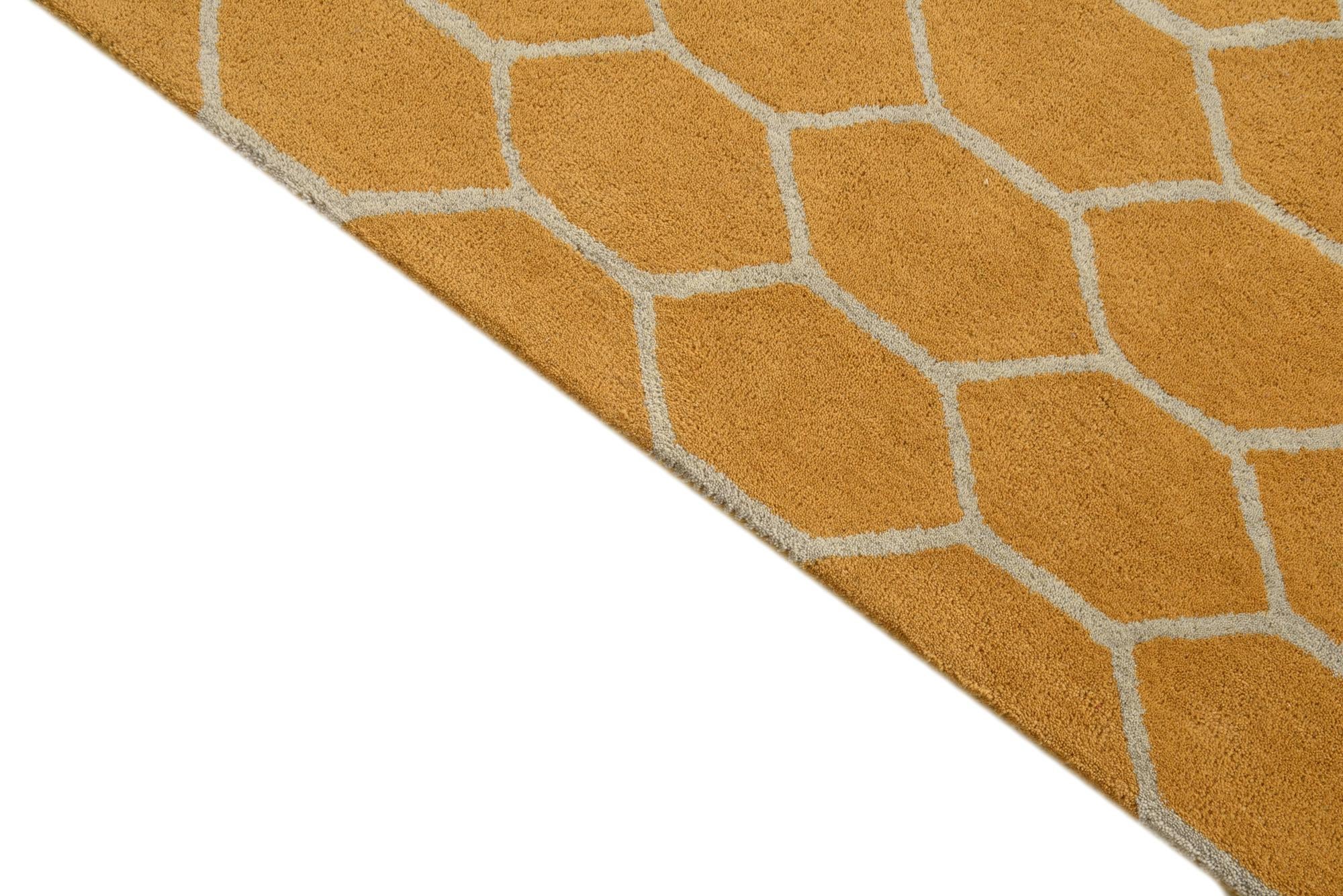 4' 11 x 7' 11 Luna Rug