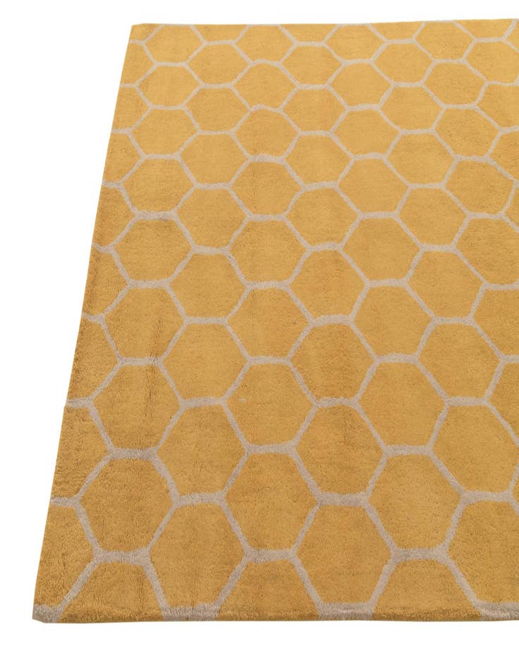 Detail image of 5' x 8' Luna Wool Rug
