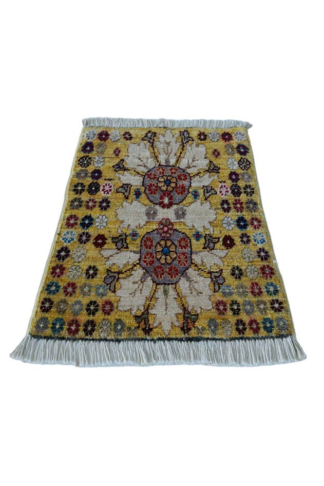 Detail image of 1' 5 x 2' 2 Hand Knotted Modern Ziegler Rug