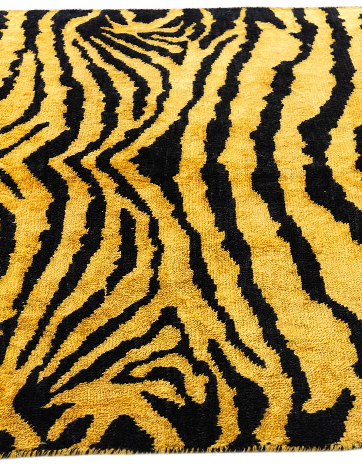 Detail image of 5' x 8' 1  Hand Knotted Moroccan Rug