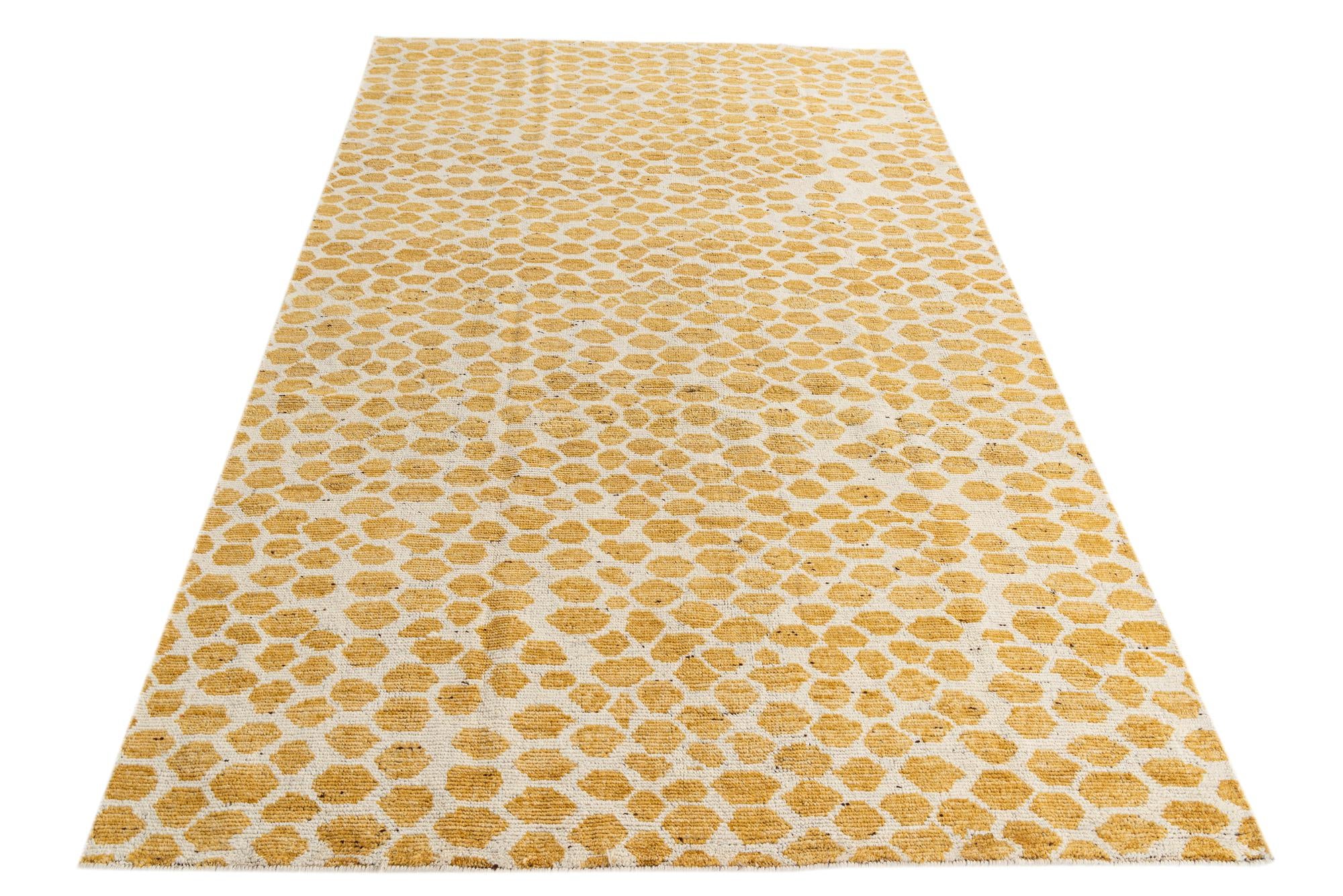 5' 10 x 9' 1 Hand Knotted Moroccan Wool Rug