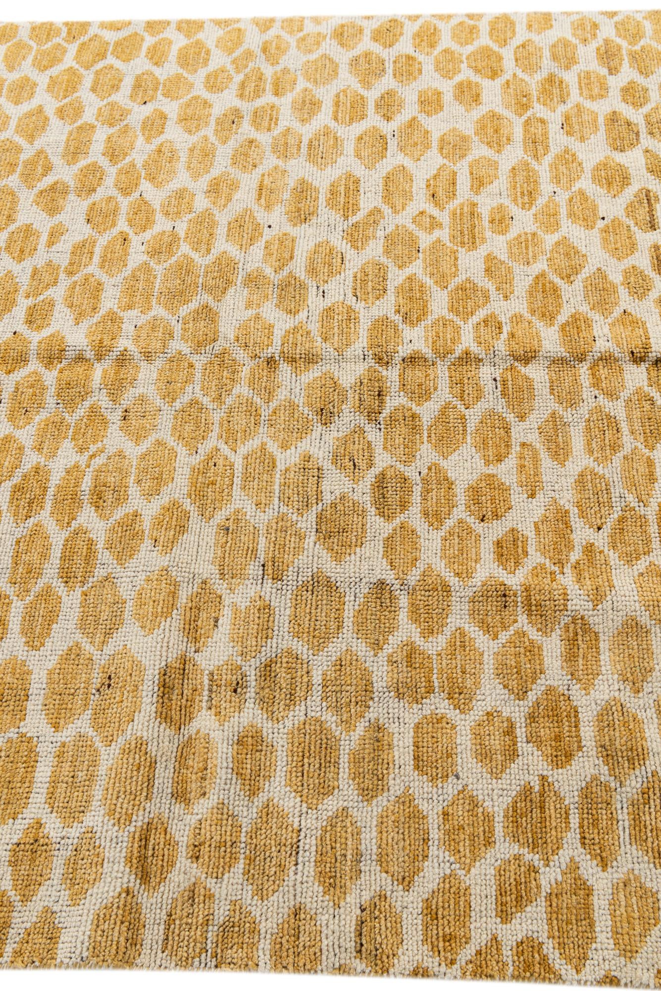5' x 8' Hand Knotted Moroccan Wool Rug