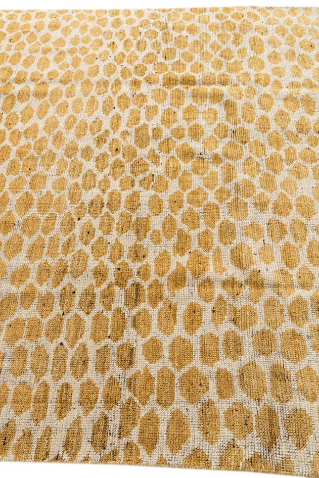 Detail image of 6' x 9' 2 Hand Knotted Moroccan Wool Rug