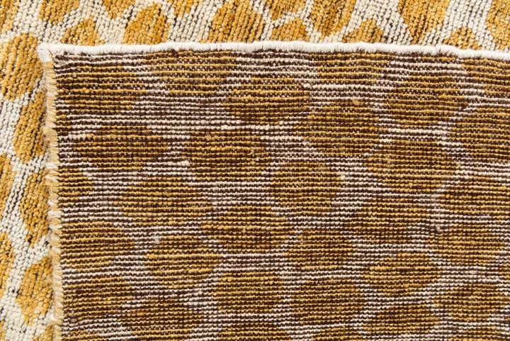 6' x 9' 2 Hand Knotted Moroccan Wool Rug