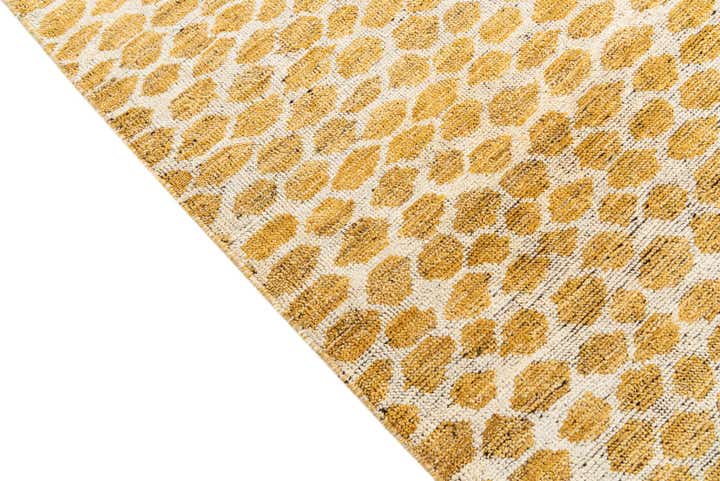 5' 10 x 8' 10 Hand Knotted Moroccan Wool Rug