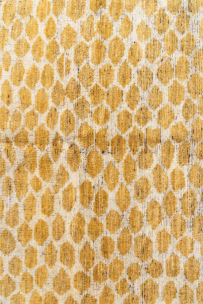 5' 10 x 8' 10 Hand Knotted Moroccan Wool Rug