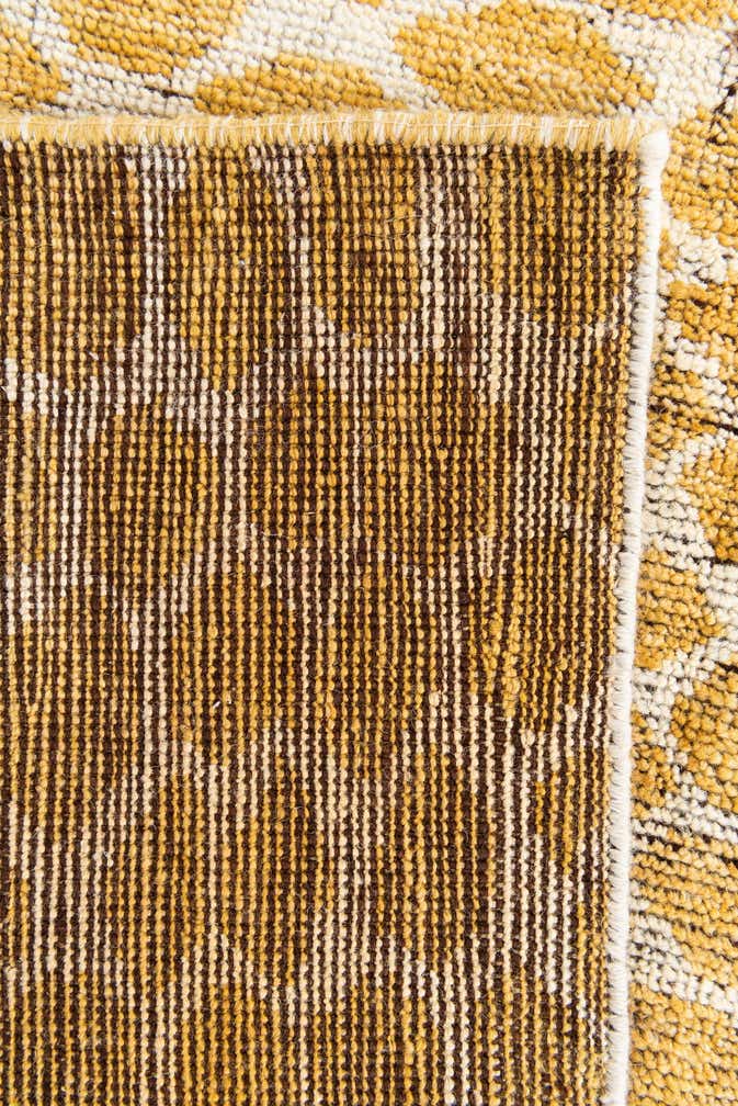 5' 10 x 8' 10 Hand Knotted Moroccan Wool Rug