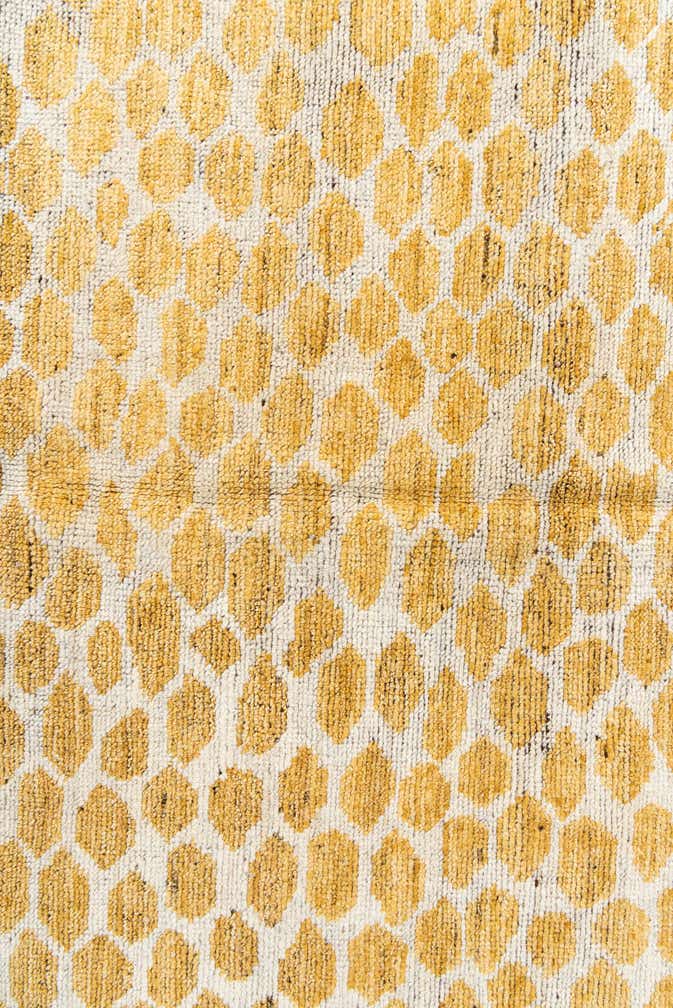 6' x 9' 1 Hand Knotted Moroccan Wool Rug