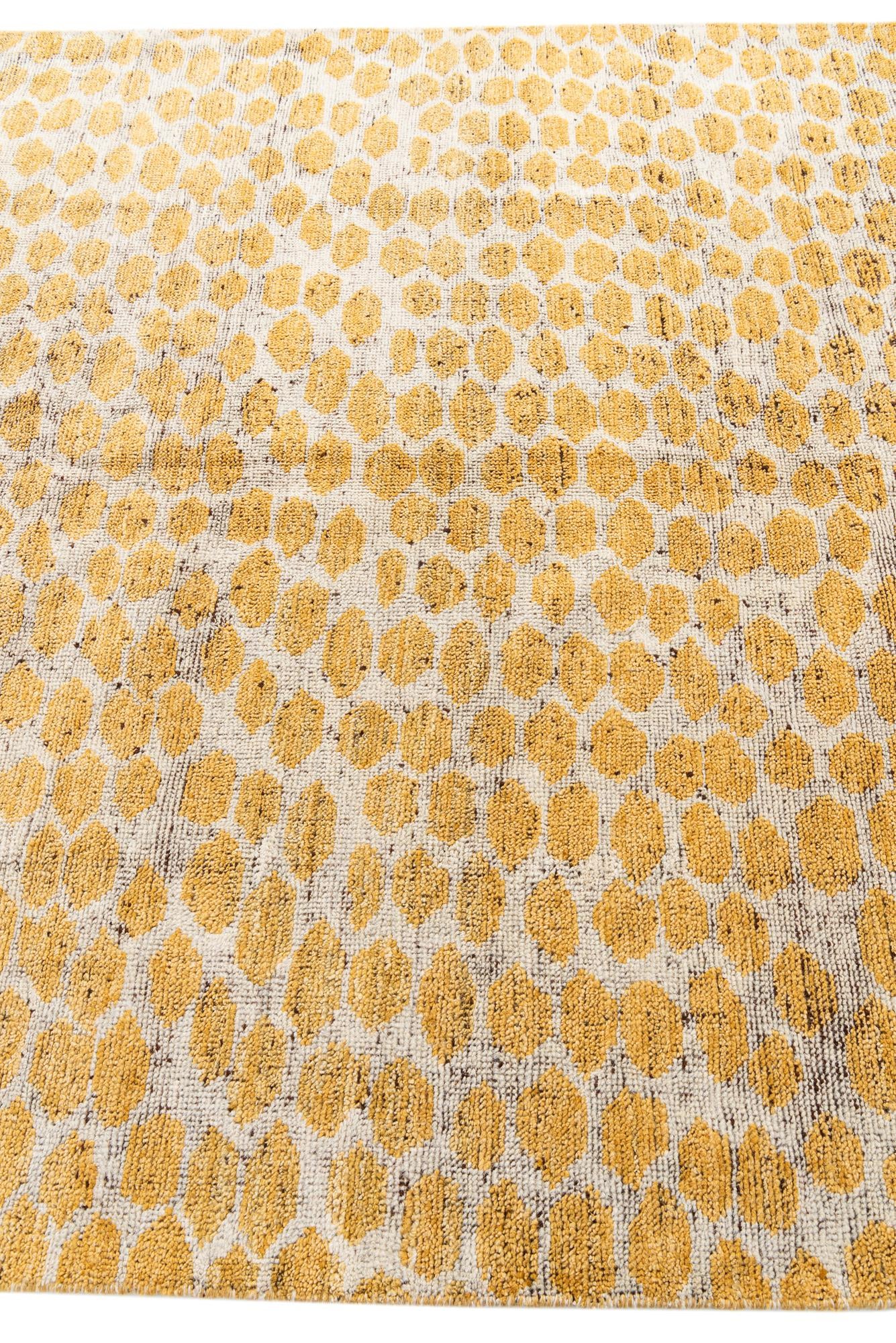 6' x 9' 1 Hand Knotted Moroccan Wool Rug