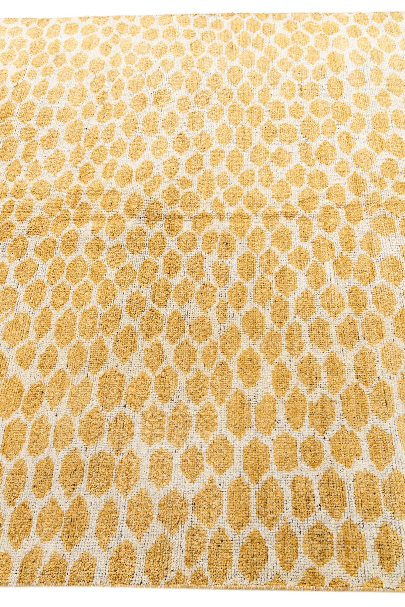 6' 2 x 9' 2 Hand Knotted Moroccan Wool Rug