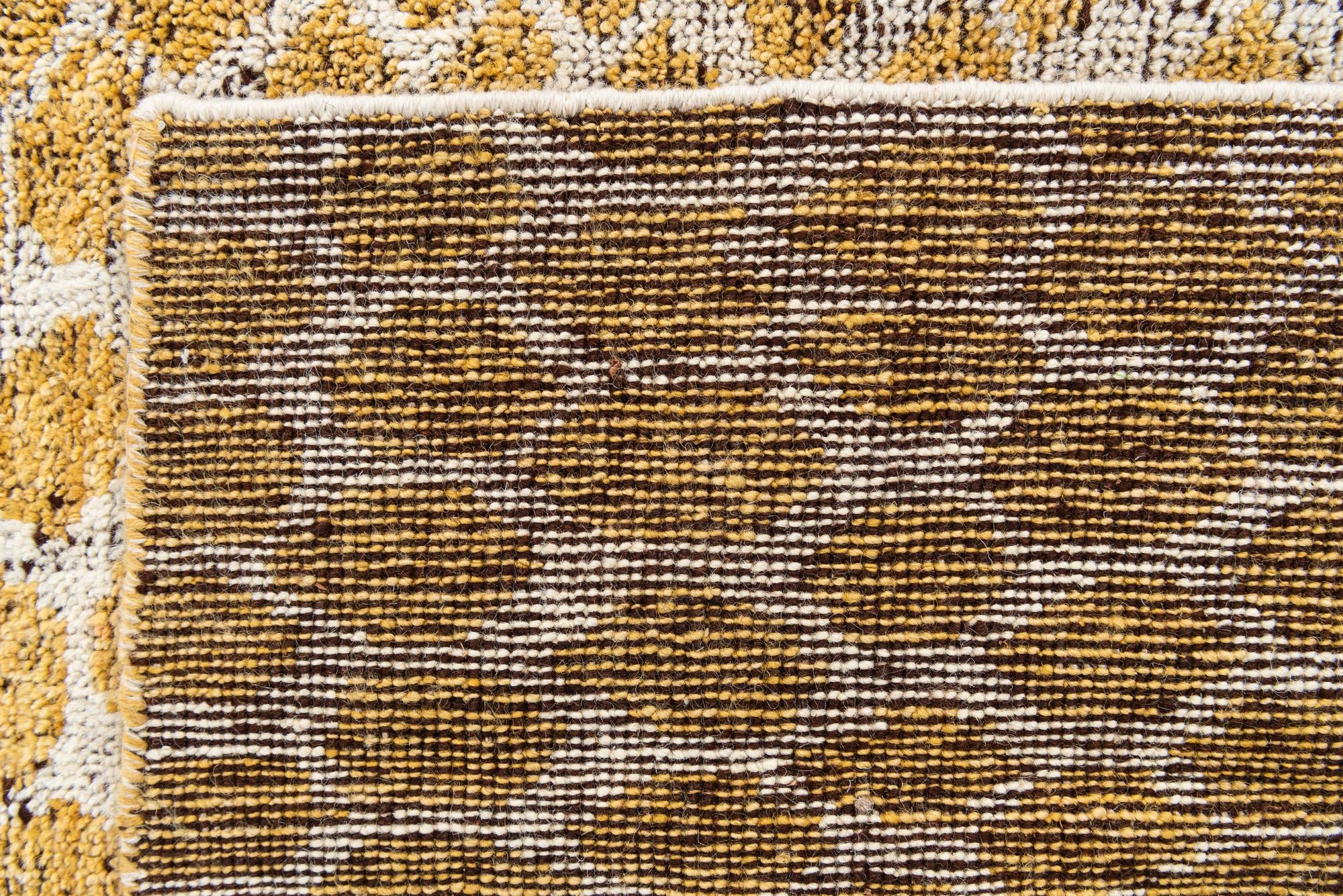 6' x 9' 1 Hand Knotted Moroccan Wool Rug