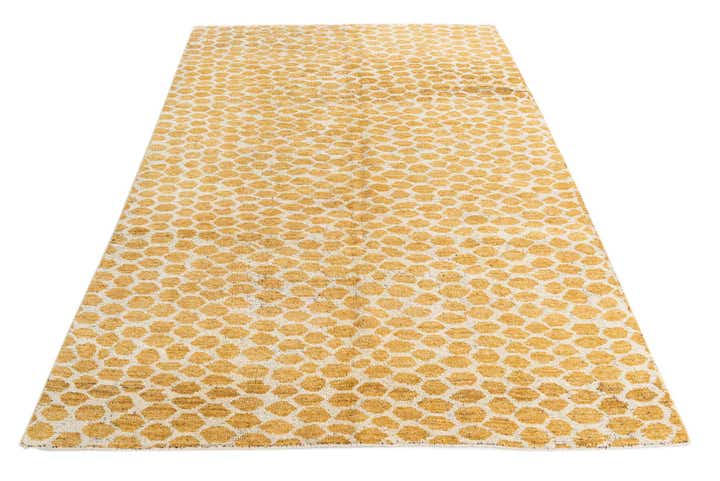 6' x 9' 2 Hand Knotted Moroccan Wool Rug