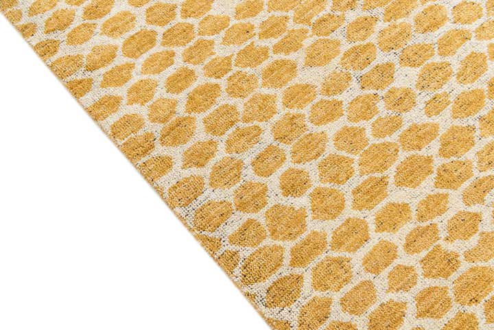 6' x 9' 2 Hand Knotted Moroccan Wool Rug