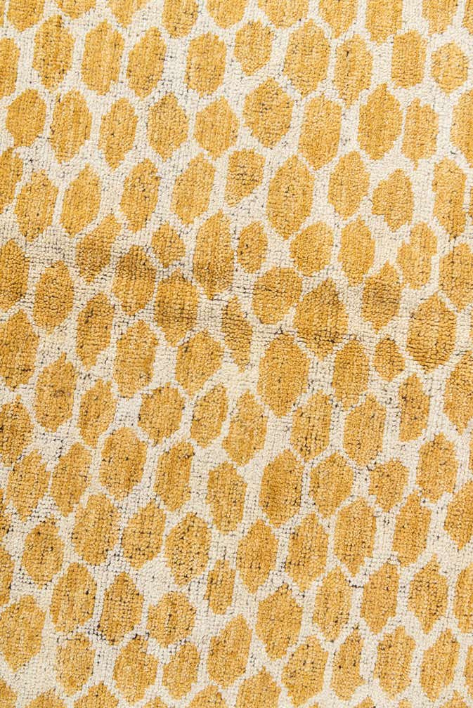 6' x 9' 2 Hand Knotted Moroccan Wool Rug