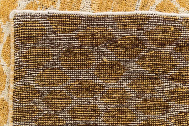 6' x 9' 2 Hand Knotted Moroccan Wool Rug