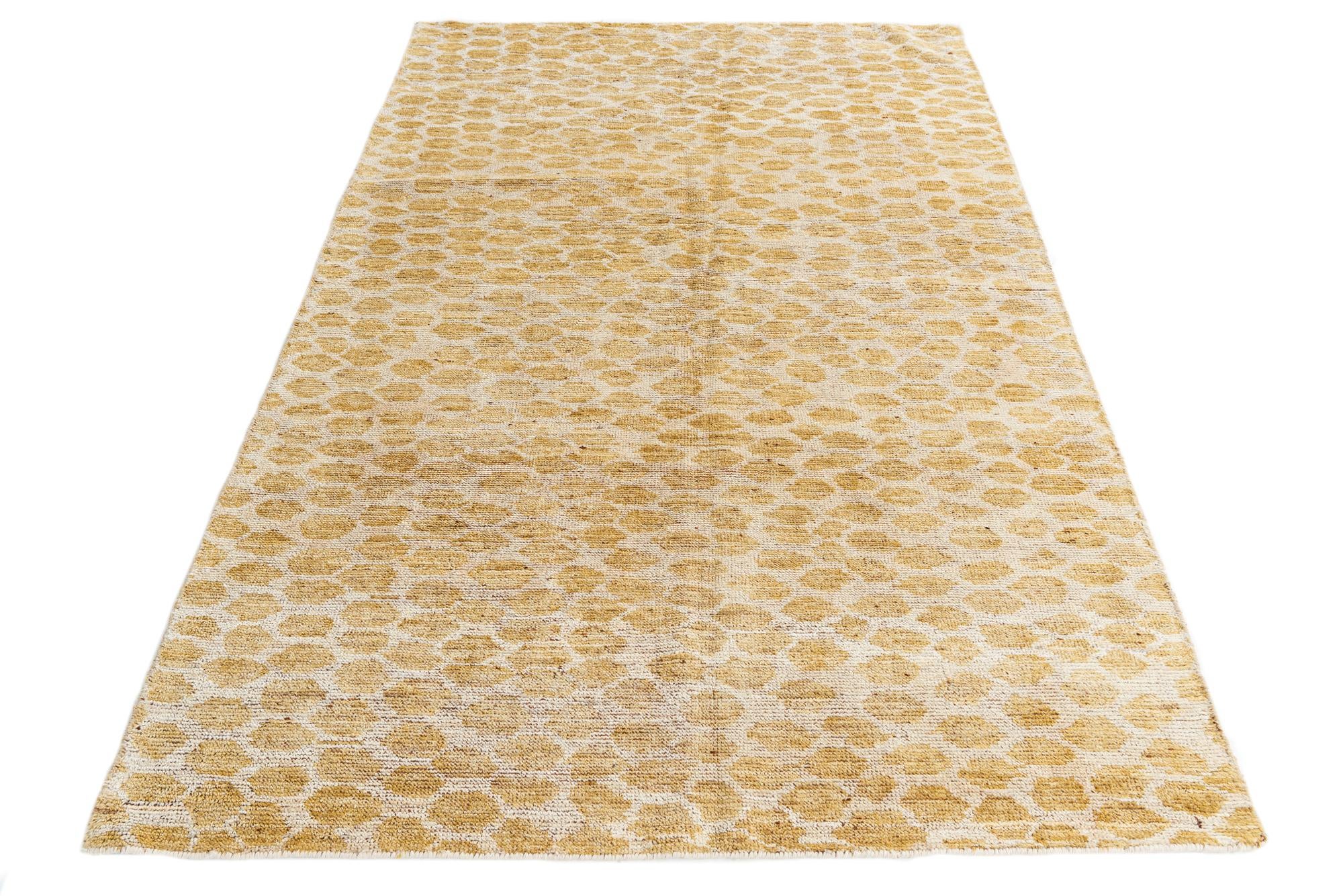 5' x 8' Hand Knotted Moroccan Wool Rug