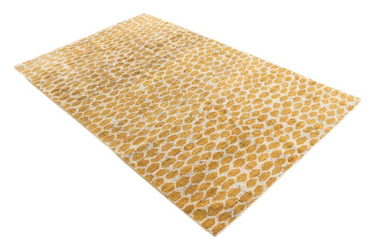 5' x 8' 1 Hand Knotted Moroccan Wool Rug