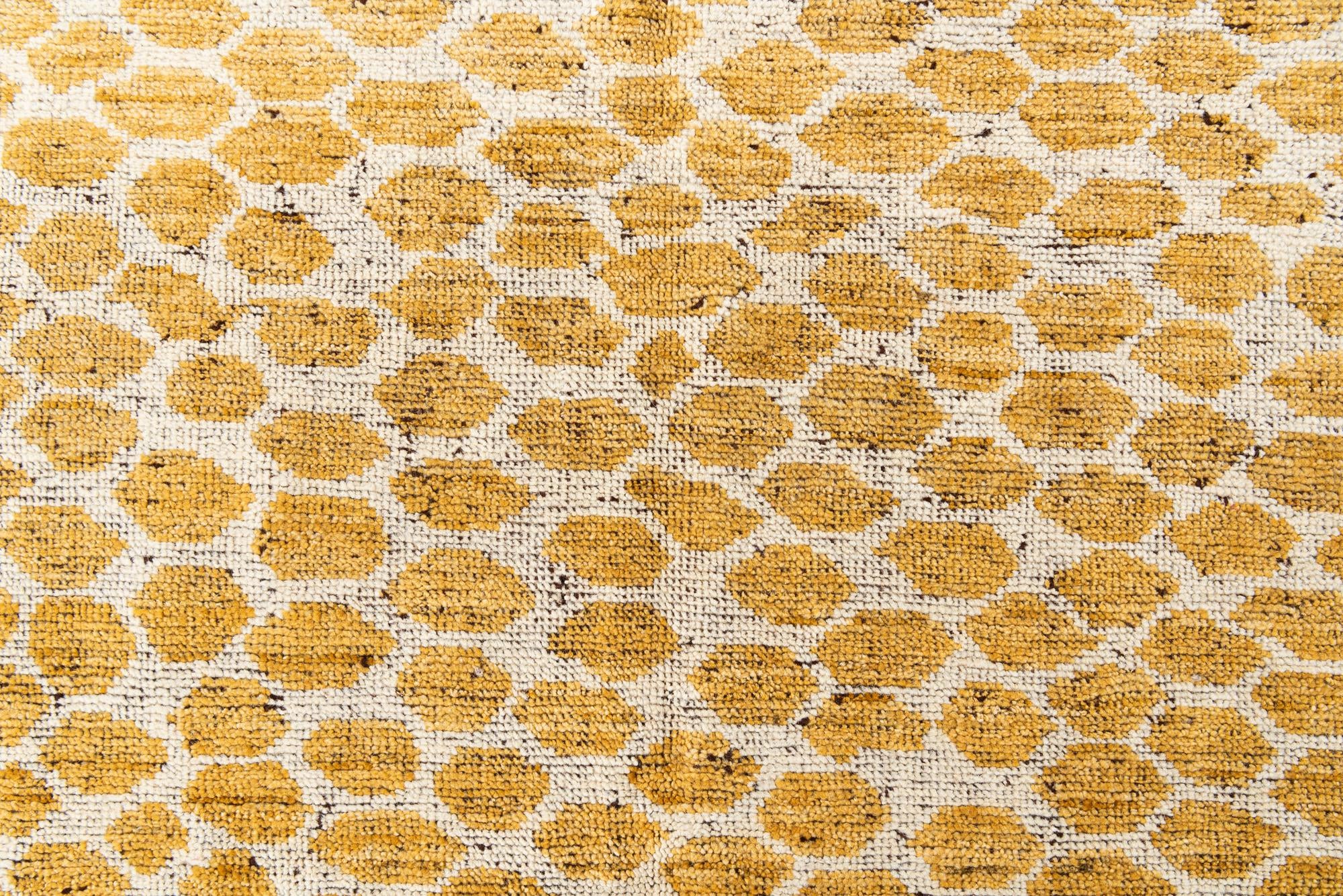 5' x 8' 1 Hand Knotted Moroccan Wool Rug