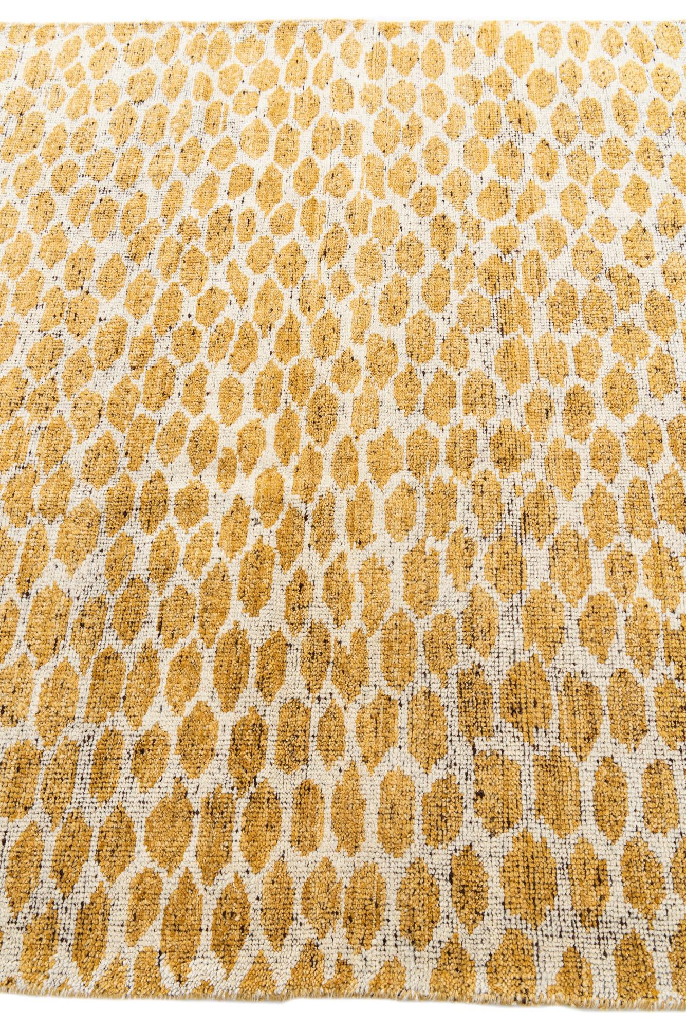5' x 8' 1 Hand Knotted Moroccan Wool Rug
