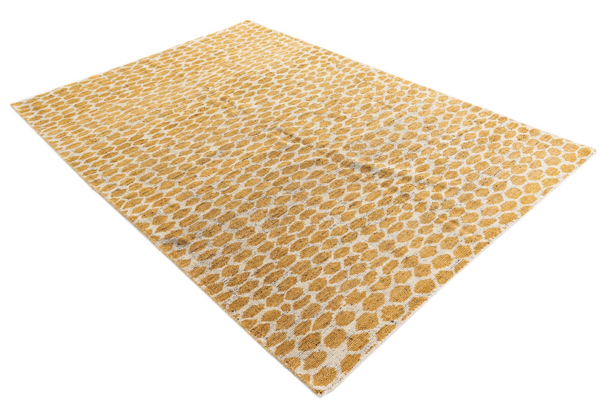 6' 1 x 9' Hand Knotted Moroccan Wool Rug