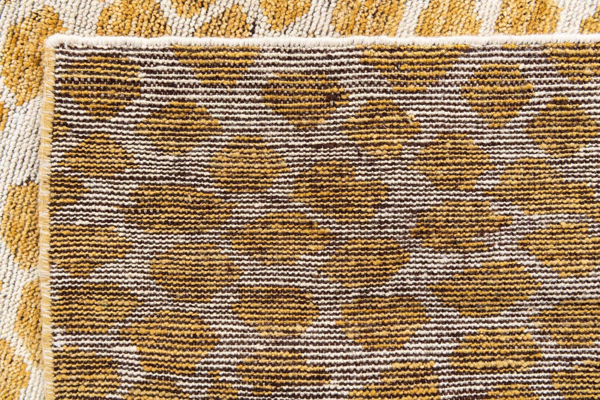6' x 9' 1 Hand Knotted Moroccan Wool Rug