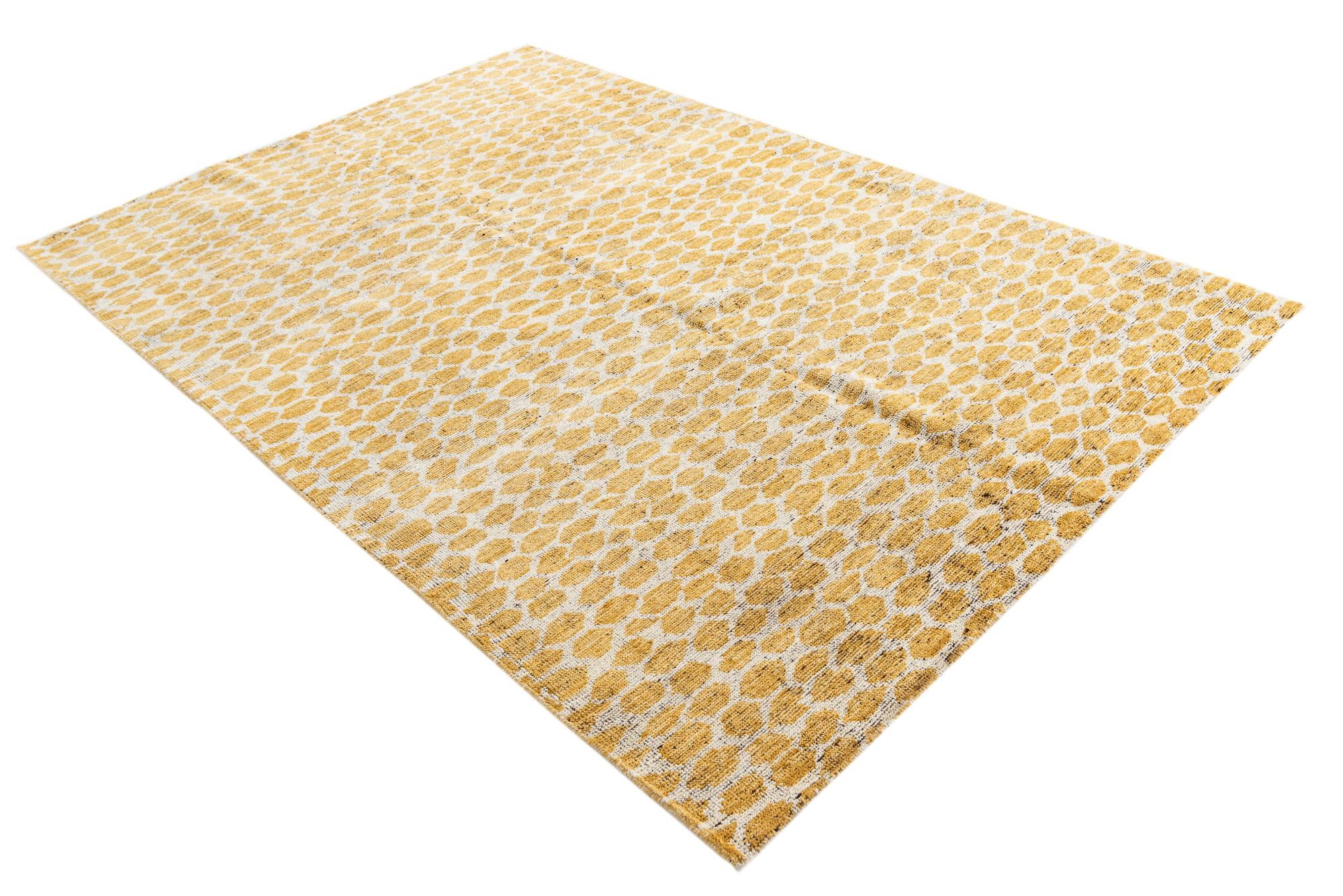 6' x 9' Hand Knotted Moroccan Wool Rug
