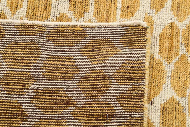 6' x 8' 10 Hand Knotted Moroccan Wool Rug