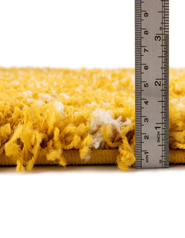 Detail image of 4' x 6' Moroccan Trellis Shag Rug