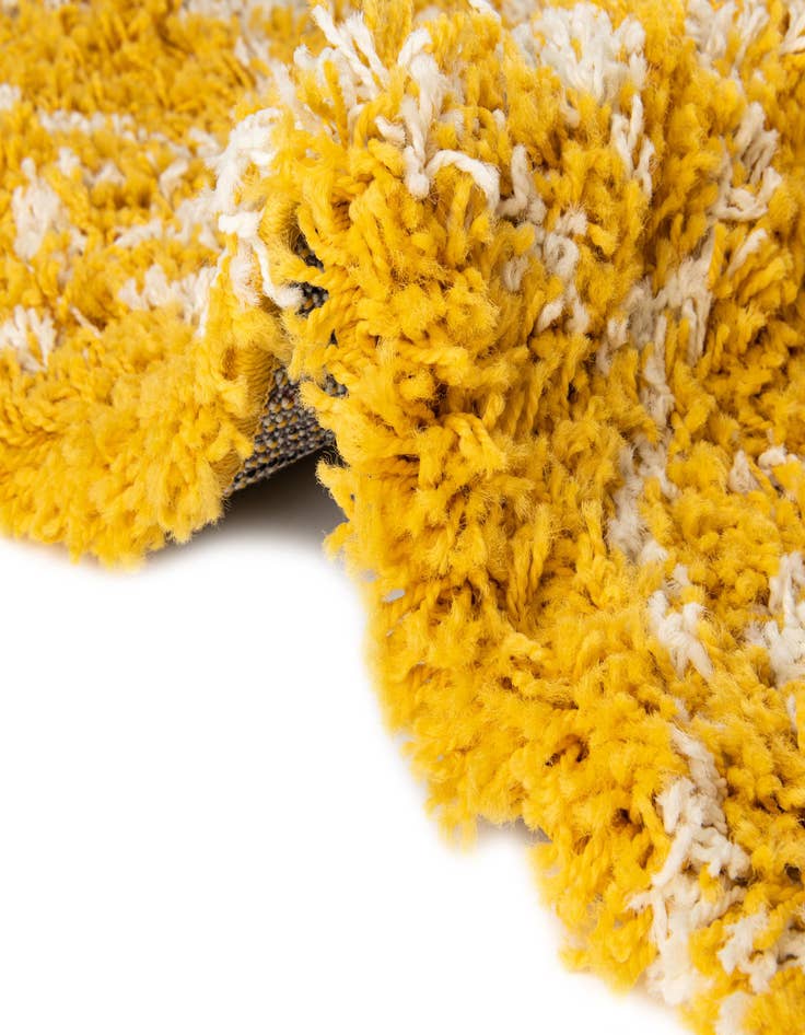 Detail image of 4' x 6' Moroccan Trellis Shag Rug