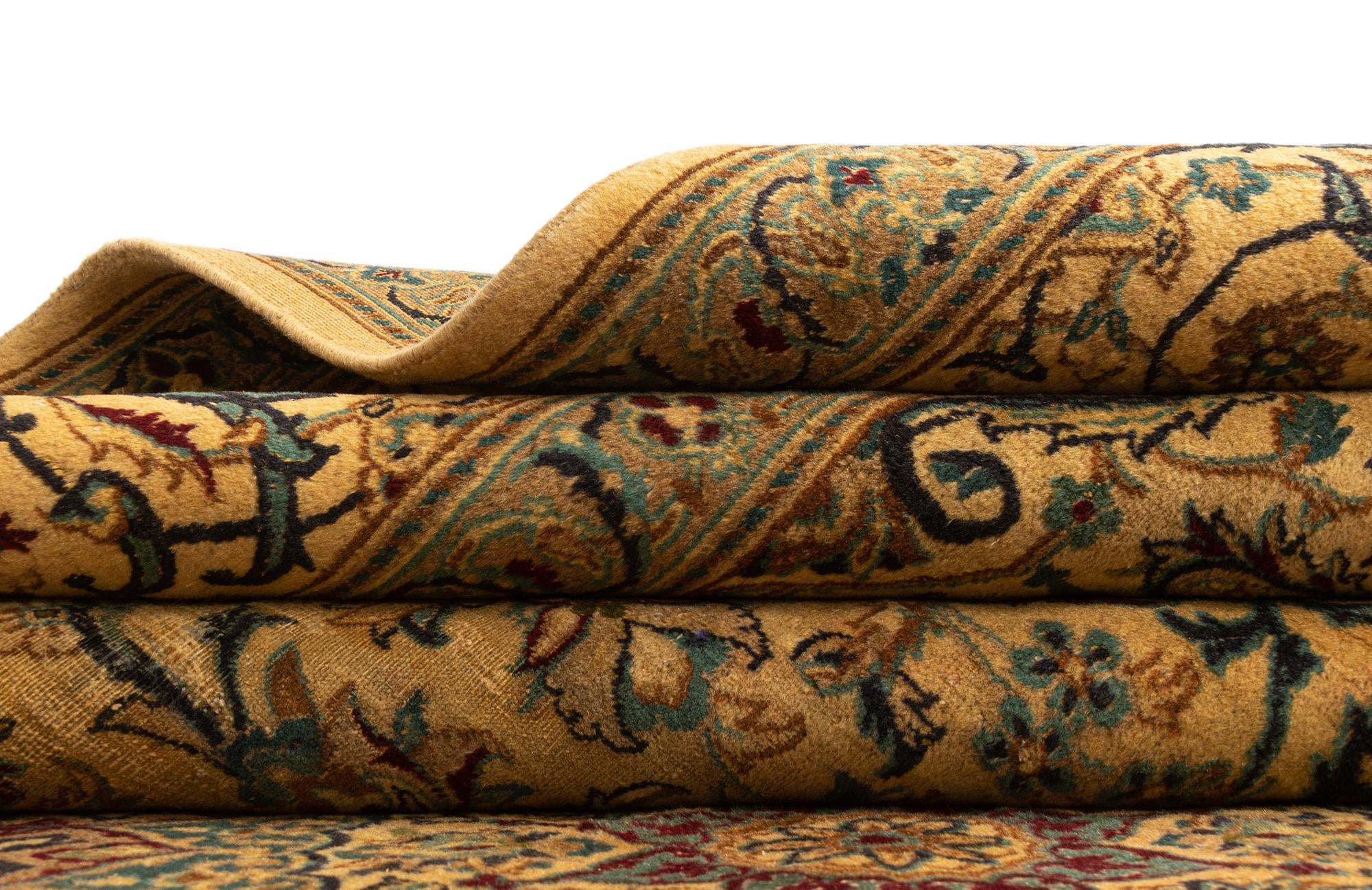 9' 7 x 12' 10 Nain Wool Rug