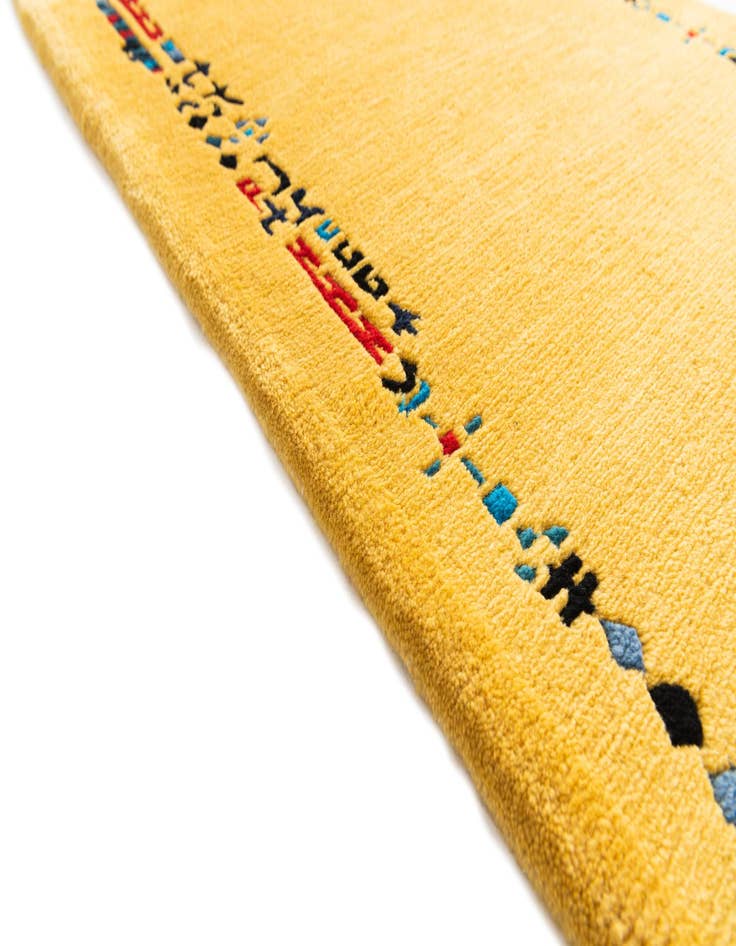 Detail image of 2' 5 x 4' 6  Hand Knotted Nepal Wool Rug