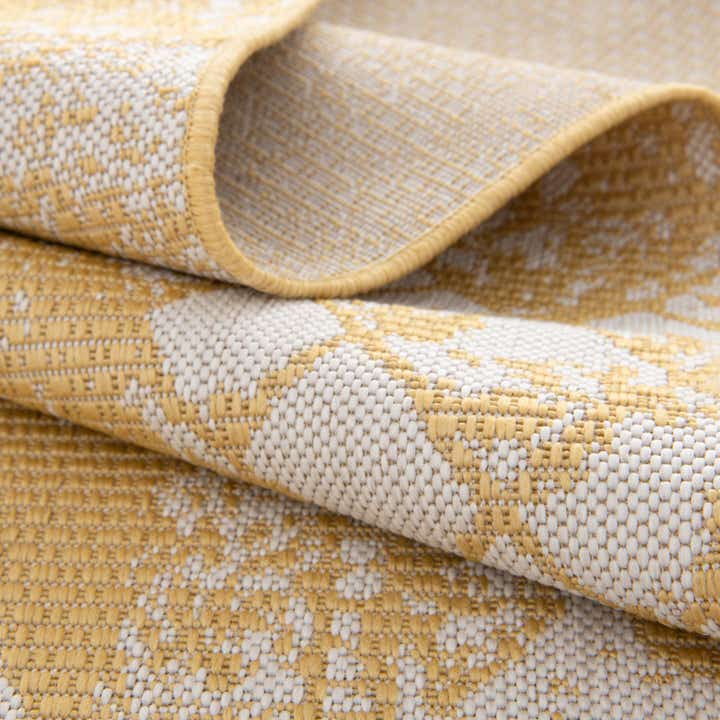 7' 10 x 10' Easy-Clean Bohemian Indoor / Outdoor Rug